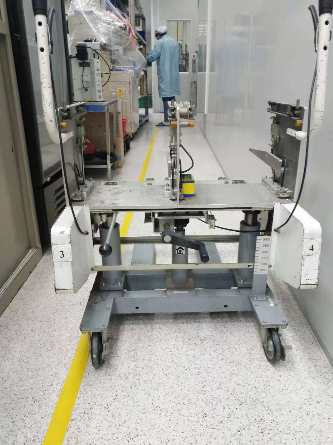 NXT雙模組周轉車